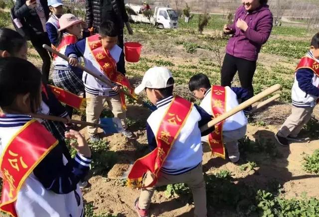 当践行“十个一”成为一种习惯，你们就是更优秀的超银学子！